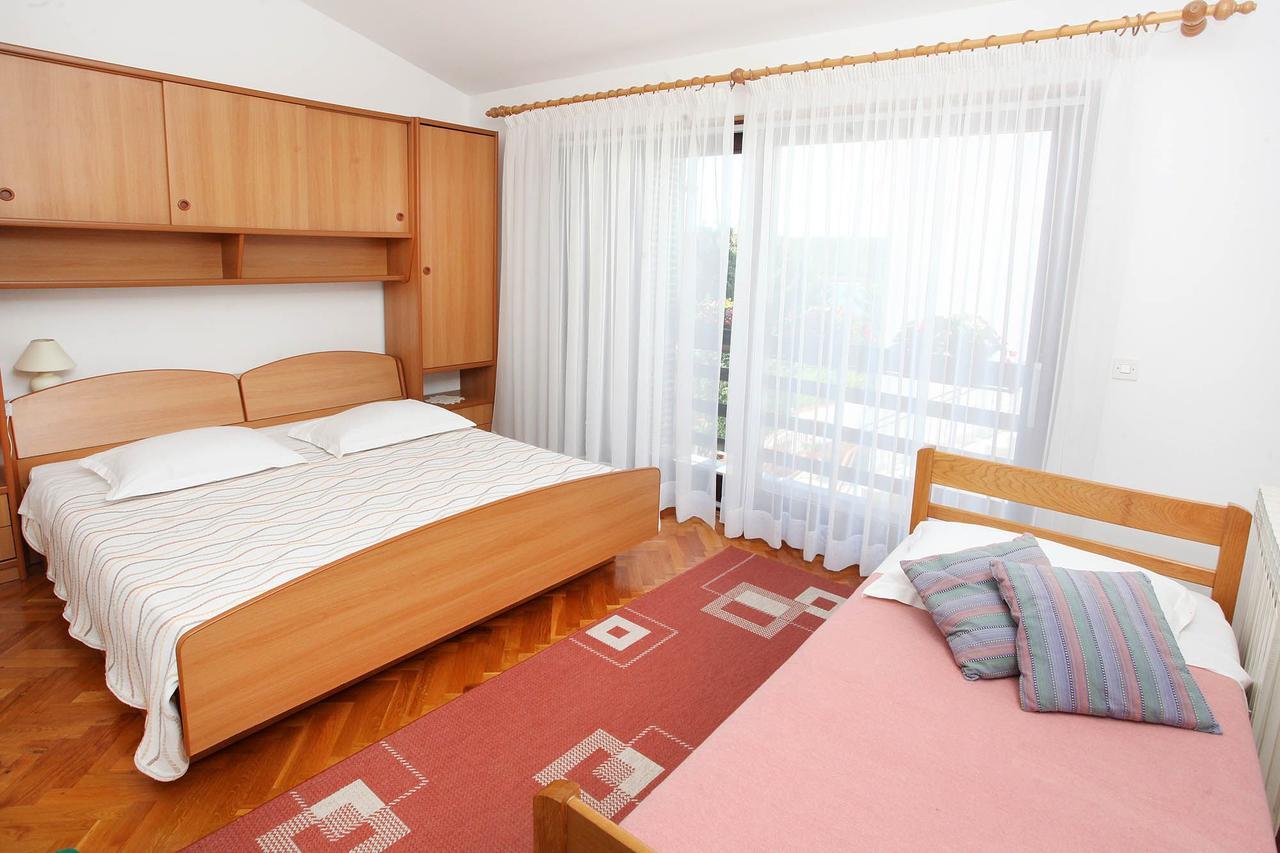 Apartments Patricia Банджоле Экстерьер фото